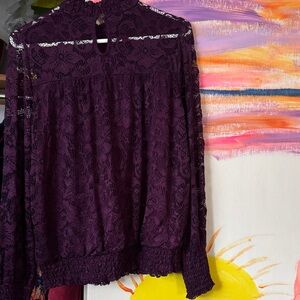 💜🍆🤦🏼‍♀️🍇🪻Elegant Lace Women's Top - Deep Purple